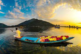 Tour Packages for Srinagar